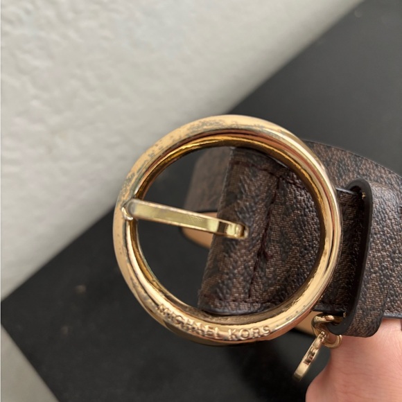 MICHAEL Michael Kors Brown Monogram Gold Buckle and Charm Belt Size Small - Picture 2 of 5
